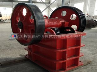 江西鵝卵石鄂式破碎機(jī)設(shè)備的使用方法